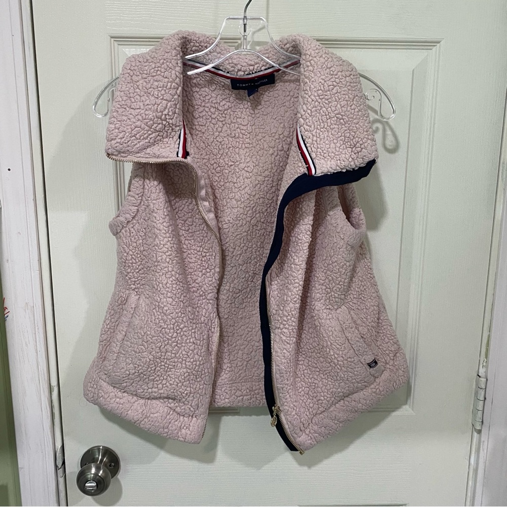 TOMMY HILFIGER Furry Fleece Vest size Small